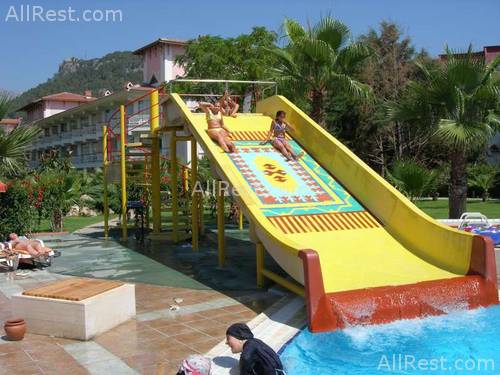 Kiris Alinda Beach Hotel 8